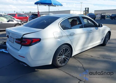 2023 BMW 530E z USA, uszkodzony, nr VIN WBA13AG08PCM41811